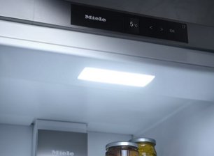 Встраиваемый холодильник Миле K 7747 C фото 3 Встраиваемый холодильник Miele K 7747 C фото 3