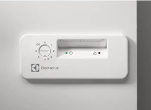 Морозильный ларь Electrolux EC2233AOW1 фото 2