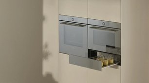 Встраиваемый подогреватель посуды Фауцуг V4000 31 WDEE6V1C черное стекло фото 4 Встраиваемый подогреватель посуды V-ZUG V4000 31 WDEE6V1C черное стекло фото 4