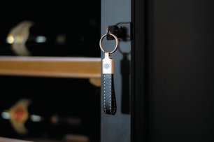 Монотемпературный винный шкаф EuroCave V-LAPREM-S VLP-1002-S фото 3