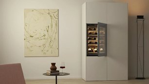 Встраиваемый винный шкаф Фауцуг WineCooler V4000 90 WC4T-51102 R черное стекло фото 3 Встраиваемый винный шкаф V-ZUG WineCooler V4000 90 WC4T-51102 R черное стекло фото 3