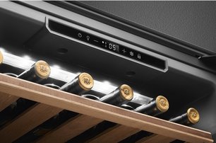 Винный холодильник Смег CVI121N3 фото 3 Винный холодильник Smeg CVI121N3 фото 3