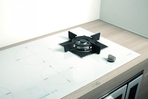 Газо-электрическая панель Фулгор Милано CH 905 ID TS G DWK WH фото 2 Газо-электрическая панель Fulgor Milano CH 905 ID TS G DWK WH фото 2