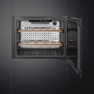 Встраиваемый винный шкаф Смег CVI121B3 фото 2 Встраиваемый винный шкаф Smeg CVI121B3 фото 2