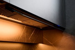 Вытяжка Фалмек VIRGOLA TOUCH NRS BLACK 60 фото 4 Вытяжка Falmec VIRGOLA TOUCH NRS BLACK 60 фото 4