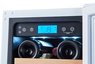 Встраиваемый под столешницу винный шкаф Селлар Приват CP020-1TWH фото 2 Встраиваемый под столешницу винный шкаф CellarPrivate CP020-1TWH фото 2