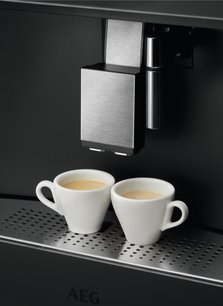 Встраиваемая кофемашина АЕГ KKK994500M фото 3 Встраиваемая кофемашина AEG KKK994500M фото 3