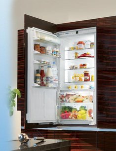 Холодильник Либхер IKB 2460 PremiumPlus BioFresh фото 3 Холодильник Liebherr IKB 2460 PremiumPlus BioFresh фото 3