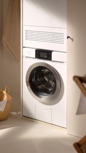 Стиральная машина Фауцуг AdoraWash V4000 AW4T-11042 L фото 3 Стиральная машина V-ZUG AdoraWash V4000 AW4T-11042 L фото 3