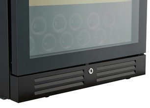 Встраиваемый винный шкаф Селлар Приват CP154-3TB фото 2 Встраиваемый винный шкаф CellarPrivate CP154-3TB фото 2