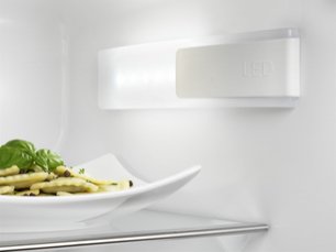 Холодильник Электролюкс ERN1300AOW фото 2 Холодильник Electrolux ERN1300AOW фото 2