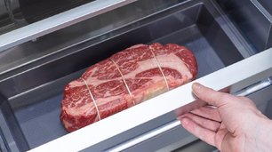 Встраиваемая морозильная камера Сигначе Китчен Сьют SKSCF2411P фото 4 Встраиваемая морозильная камера Signature Kitchen Suite SKSCF2411P фото 4