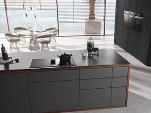 Индукционная варочная панель с вытяжкой Миле KMDA 7634 FR фото 2 Индукционная варочная панель с вытяжкой Miele KMDA 7634 FR фото 2