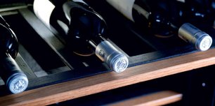 Отдельностоящий винный шкаф Иринокс Vinoteca HVFS2350001 фото 2 Отдельностоящий винный шкаф Irinox Vinoteca HVFS2350001 фото 2