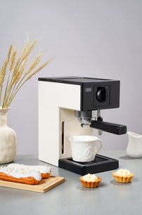 Кофеварка рожковая Вард VCPA1C фото 2 Кофеварка рожковая VARD VCPA1C фото 2