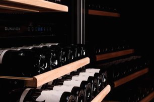 Винный шкаф Дунавокс DX-94.270SDSK фото 4 Винный шкаф Dunavox DX-94.270SDSK фото 4