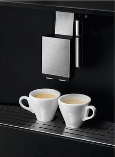 Встраиваемая кофемашина Электролюкс EBC85X фото 4 Встраиваемая кофемашина Electrolux EBC85X фото 4