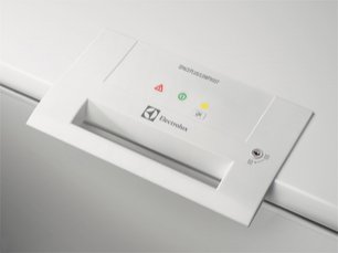 Морозильный ларь Электролюкс EC3201AOW фото 3 Морозильный ларь Electrolux EC3201AOW фото 3