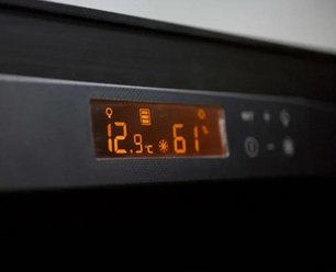 Монотемпературный винный шкаф + дополнительная подсветка EuroCave V-PURE-L P-300057-L фото 3