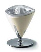 Соковыжималка Бугатти Juicer Vita Cream фото 2 Соковыжималка Bugatti Juicer Vita Cream фото 2