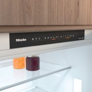 Встраиваемый холодильник Miele KFN 7934 D фото 4