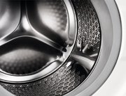 Стиральная машина AEG L8FBE48SI фото 3