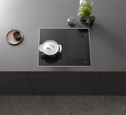 Индукционная панель конфорок с сенсорным управлением Miele KM7464 FR фото 3