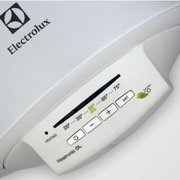 Водонагреватель Electrolux EWH 30 Heatronic DL Slim DryHeat фото 2