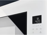 Встраиваемая микроволновая печь Electrolux KMFE264TEW фото 4