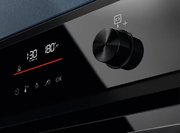 Духовой шкаф Electrolux EOC6P77H фото 3