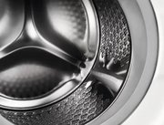 Стиральная машина Electrolux EW9F1R61B фото 3