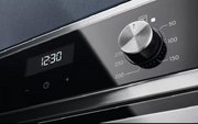 Духовой шкаф Electrolux EOC5E70X фото 3