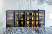 Монотемпературный винный шкаф EuroCave V-ROYALE-L V-10002-L фото 3