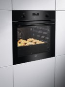 Духовой шкаф AEG BCE558370B фото 4
