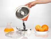 Соковыжималка Бугатти Juicer VITA Leather Newspaper фото 3 Соковыжималка Bugatti Juicer VITA Leather Newspaper фото 3