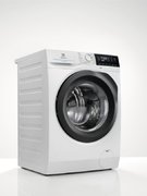 Стиральная машина Electrolux EW6F349BSA фото 2