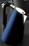 Электрочайник Бугатти Kettle Vera Leather Blue фото Электрочайник Bugatti Kettle Vera Leather Blue фото