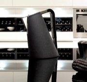 Электрочайник Бугатти Kettle Vera Leather Black фото 2 Электрочайник Bugatti Kettle Vera Leather Black фото 2