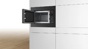 Встраиваемая микроволновая печь Bosch BFL523MB4 фото 3