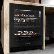 Встраиваемый винный шкаф Signature Kitchen Suite SKSUW2401G фото 3