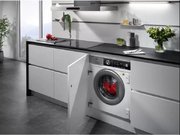 Встраиваемая стиральная машина AEG L8FBE48SRI фото 4