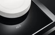 Встраиваемый ящик для подогрева посуды AEG KDE911424B фото 3
