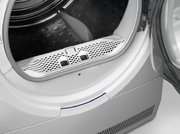 Сушильная машина Electrolux EW8HR358S фото 3