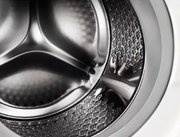 Стирально-сушильная машина Electrolux EW9W161BC фото 3