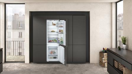 Двухкамерный холодильник с морозильником