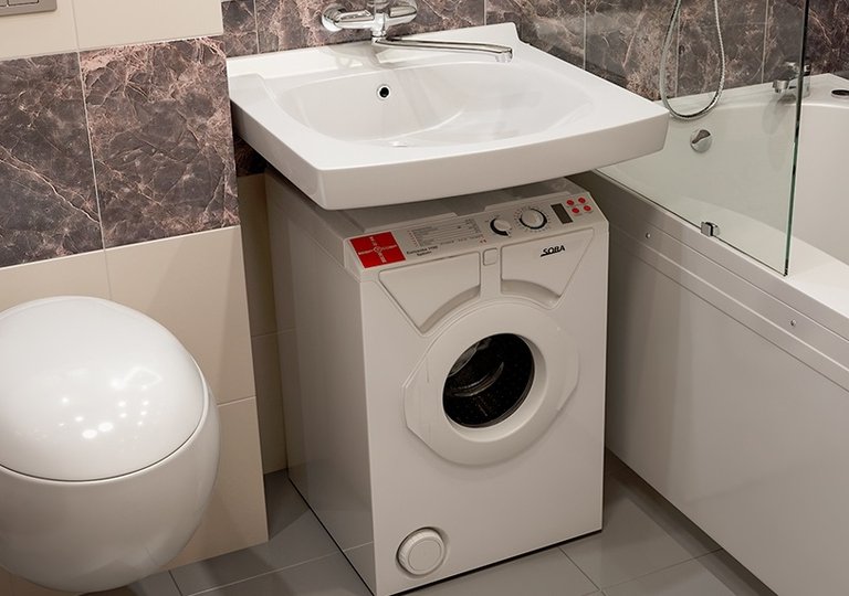 Встроенная стиральная машина под раковиной Встроенная стиральная машина под раковиной