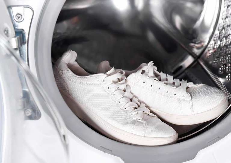 Значок «Не стирать в стиральной машине» Значок «Не стирать в стиральной машине»