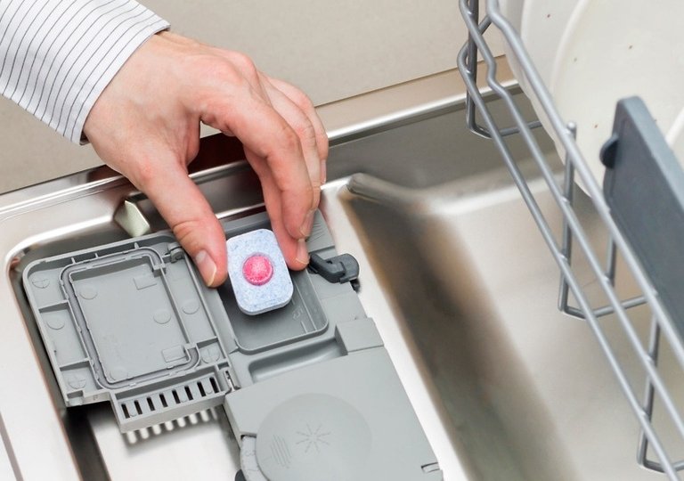 Порошок или таблетки для посудомоечных машин Порошок или таблетки для посудомоечных машин
