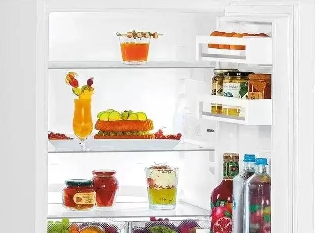 Обзор холодильника Liebherr CU 2331 Обзор холодильника Liebherr CU 2331