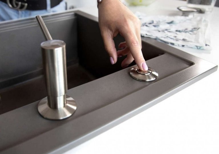 Не включается измельчитель пищевых отходов